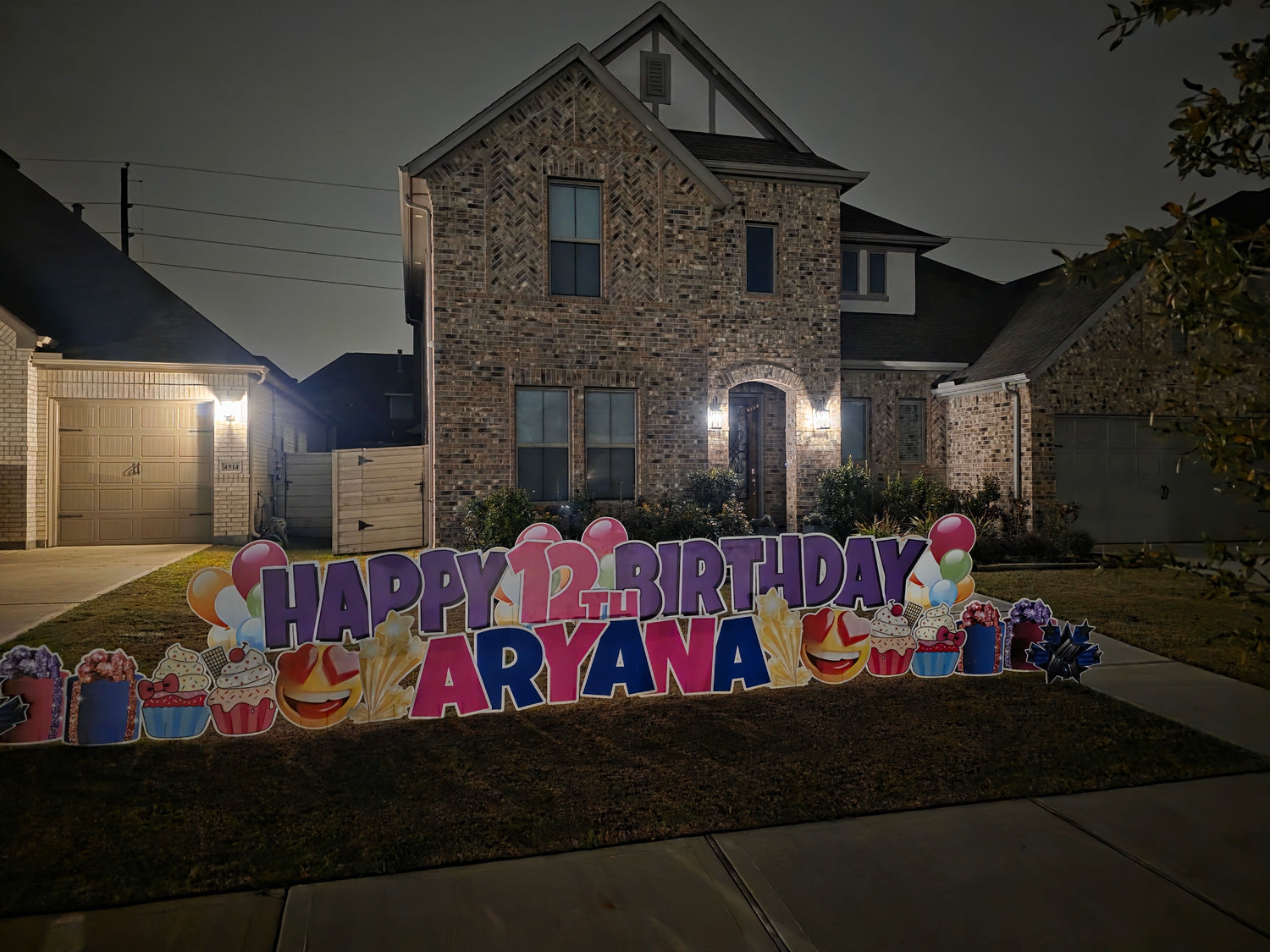 Feliz Cumpleaños Yard Sign Rental